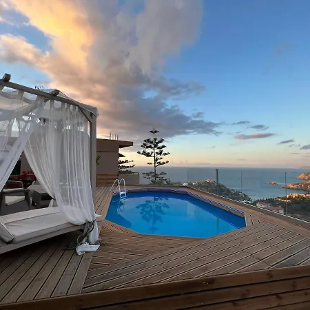Golden View Apartment *